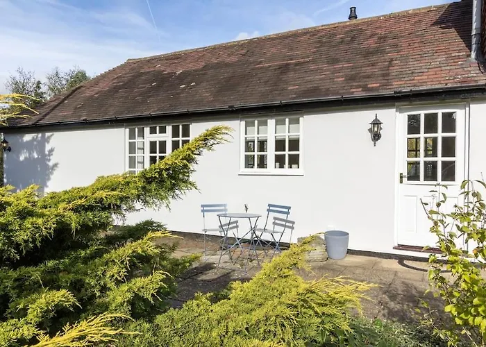 The Willow Studio - Peaceful Retreat Near Whitstable Seaside